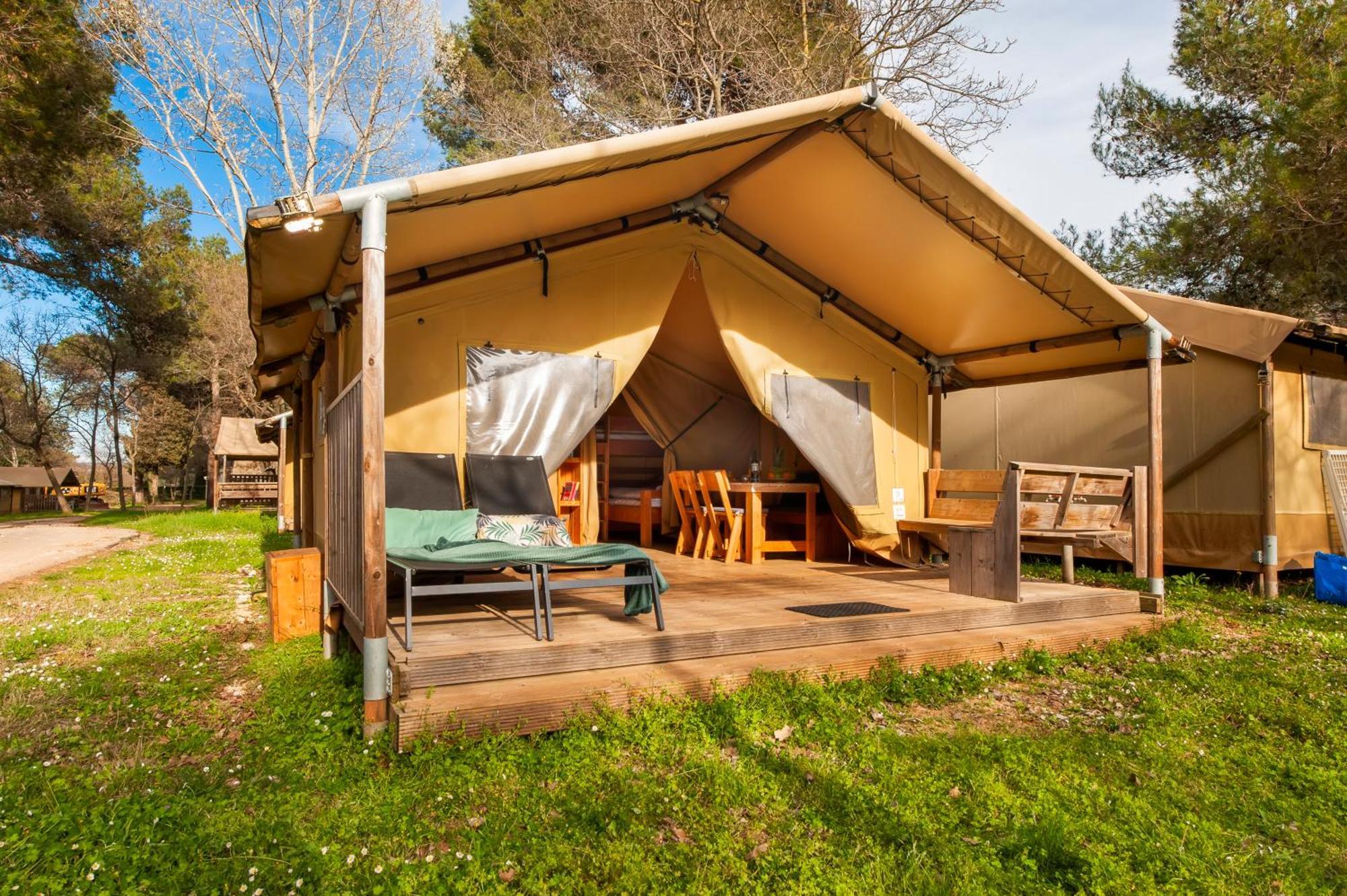 Glamping And Mobile Homes Lavanda - Holiday Centre Bi Village Fažana Exterior foto