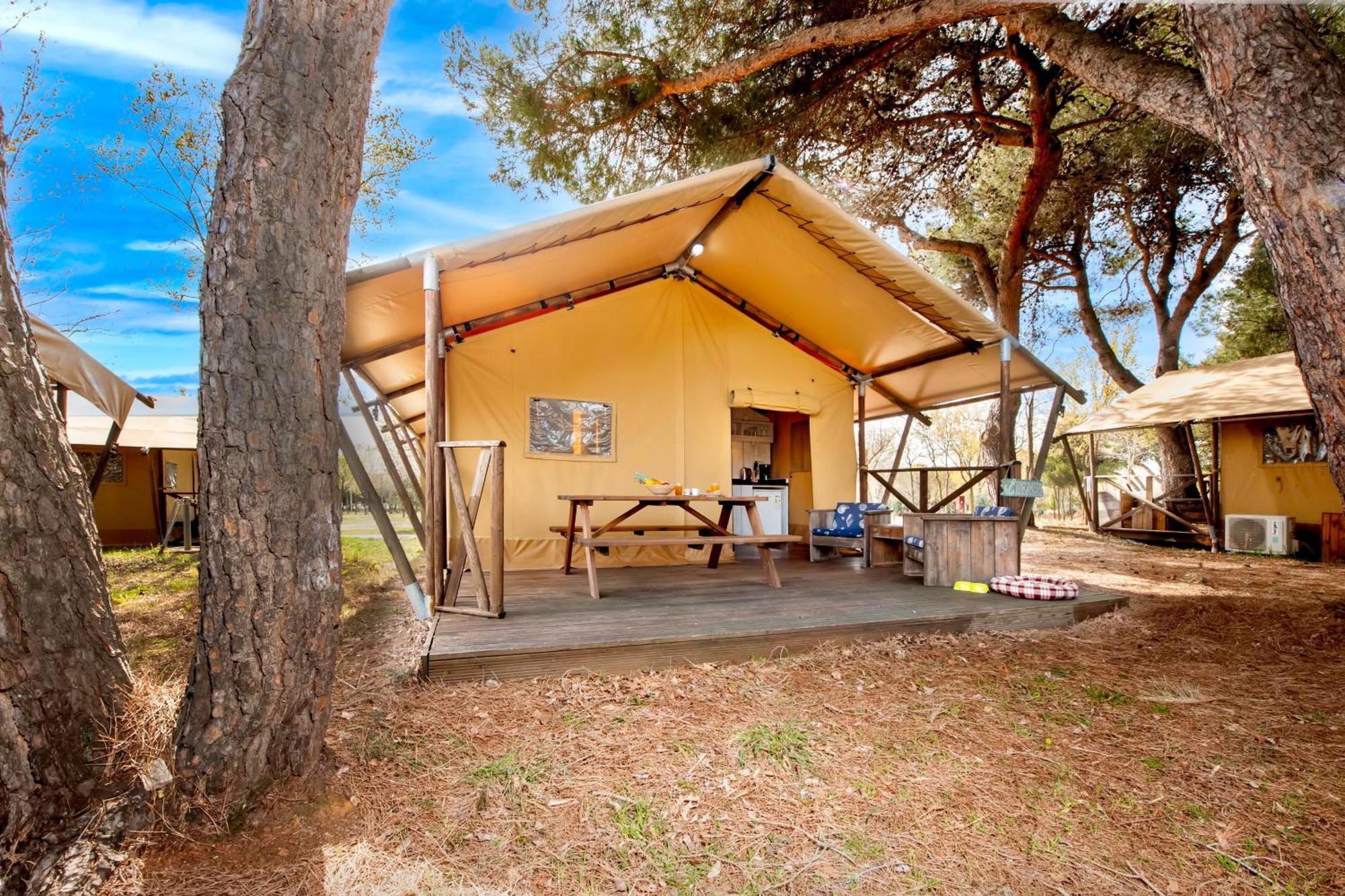 Glamping And Mobile Homes Lavanda - Holiday Centre Bi Village Fažana Habitación foto